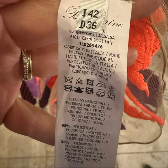 BLUMARINE new without tags, poly and silk to layer blouse top roses flowers med - Picture 6 of 10